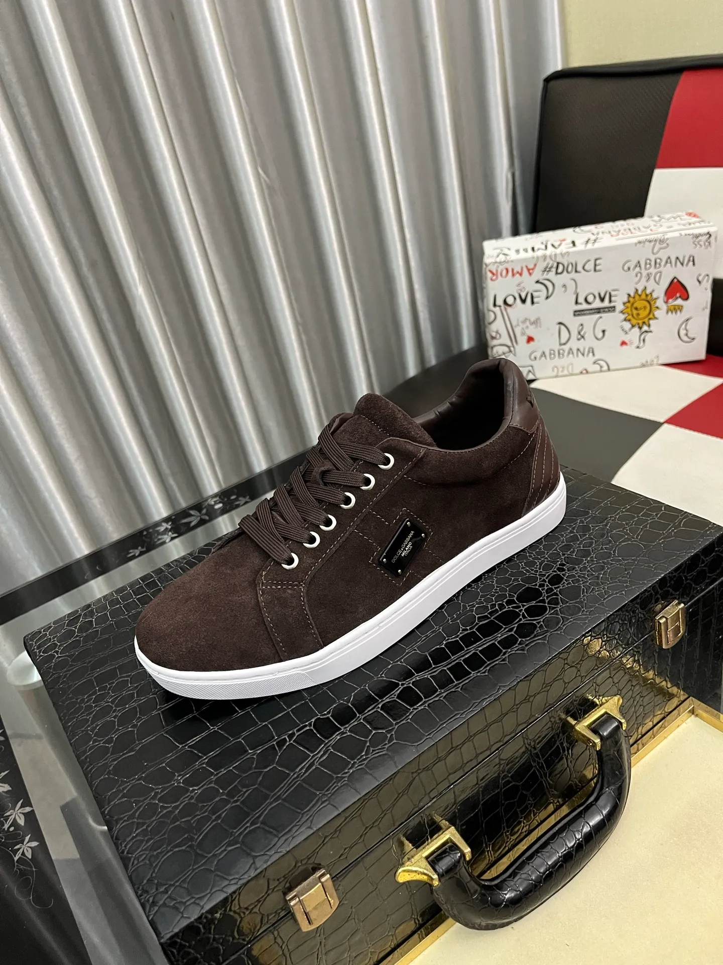 Men's shoes 💰400⌚️⌚️New DG Dolce & Gabbana high-end couple's sports and casual shoes, imported cowhide, multiple material splicing design➕Imported cowhide lining, cowhide foot pads➕Original TPR elastic outsole. Size: 38-46